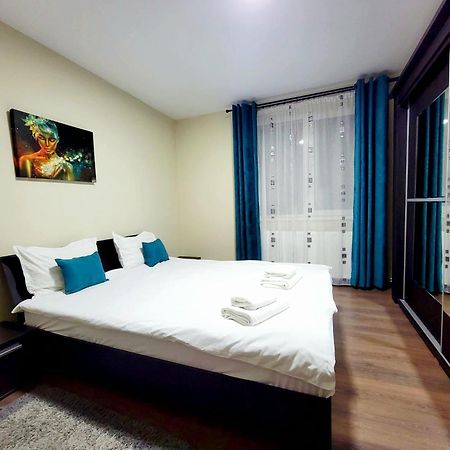 Апартаменты Downtown Recharge Spot Брашов Экстерьер фото